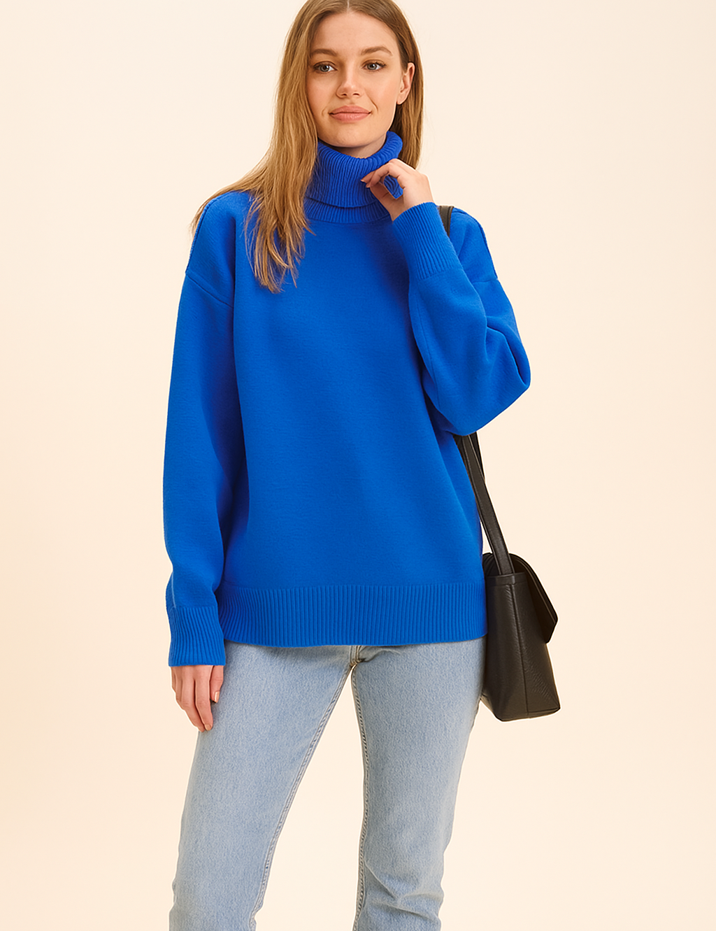 Eliza | Classic turtleneck sweater in a loose fit 3