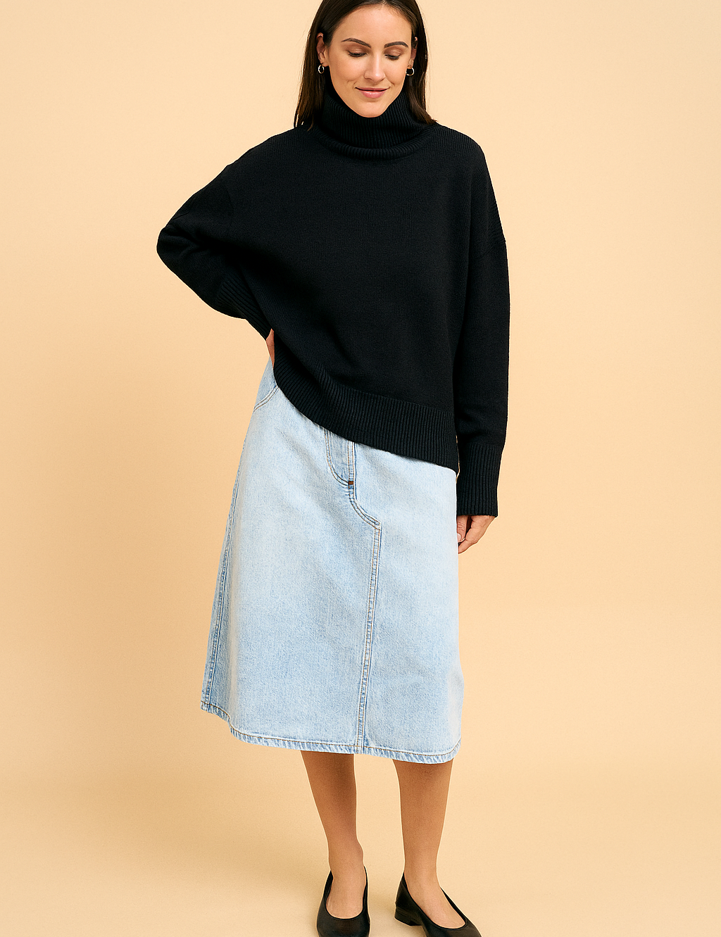 Lena | Short-sleeved sweater with a wide turtleneck 4